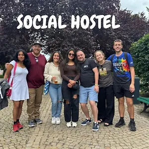 Onefam Hostal